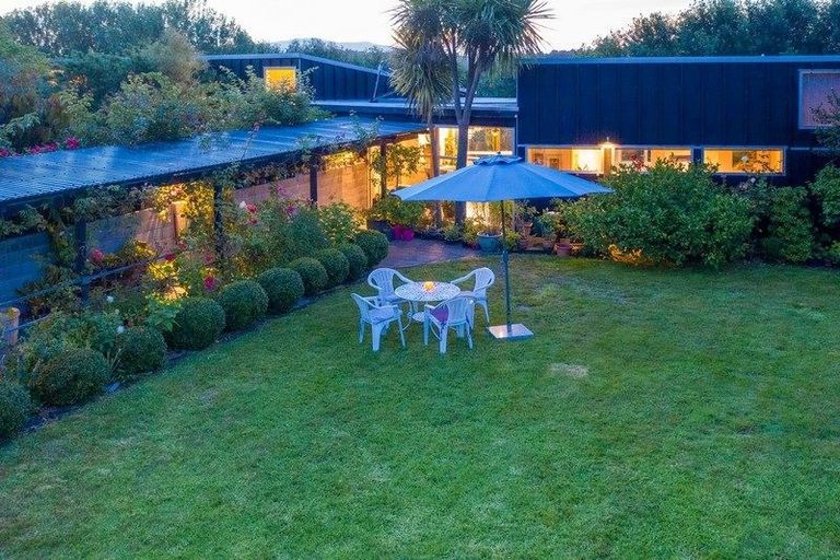 Photo of property in 37 Kensington Drive, Peka Peka, Waikanae, 5391