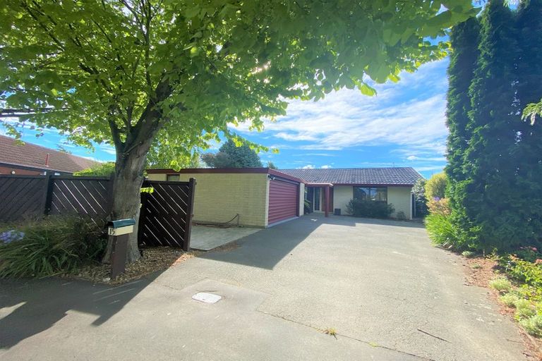Photo of property in 15 Chatswood Place, Bishopdale, Christchurch, 8051