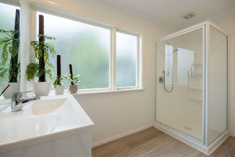 Photo of property in 11 Westney Place, Forest Lake, Hamilton, 3200