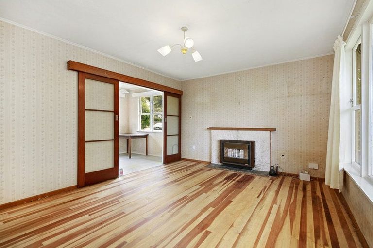 Photo of property in 57 Franklyn Road, Tawa, Wellington, 5028