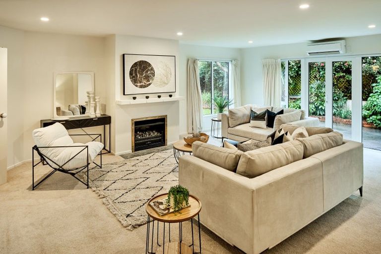 Photo of property in 44 Cheviot Road, Lowry Bay, Lower Hutt, 5013