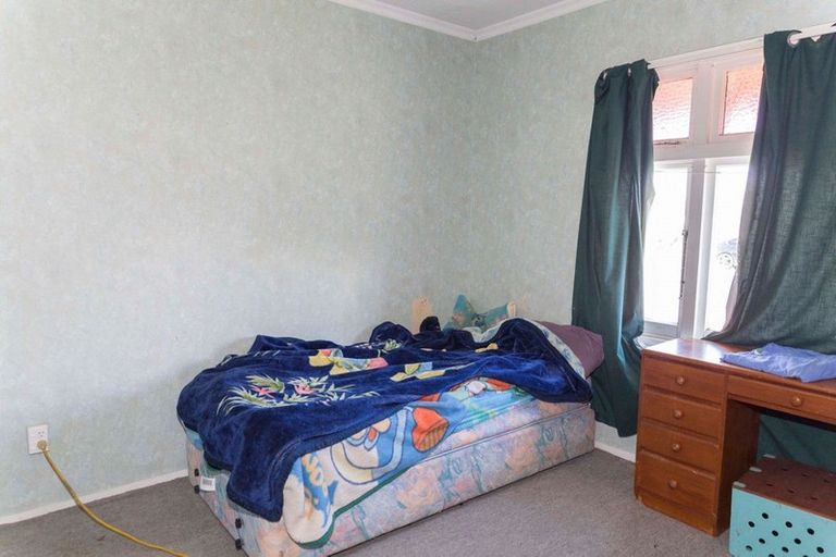 Photo of property in 24 Thyra Street, Dannevirke, 4930
