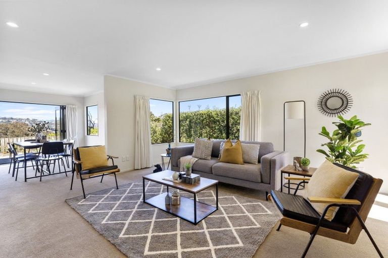 Photo of property in 5 Padstow Place, Camborne, Porirua, 5026