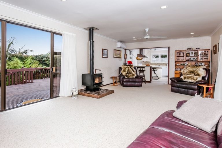 Photo of property in 202 Royal Road, Massey, Auckland, 0614