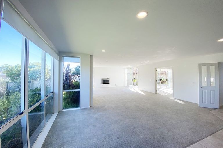 Photo of property in 22 Pine Harbour Parade, Beachlands, Auckland, 2018