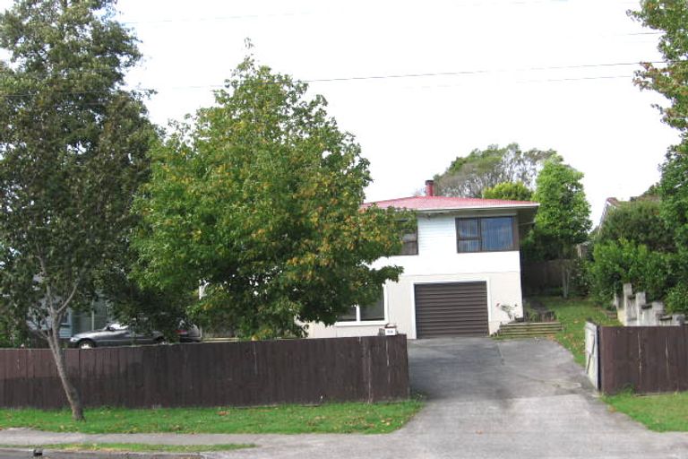 Photo of property in 94 View Road, Henderson, Auckland, 0612