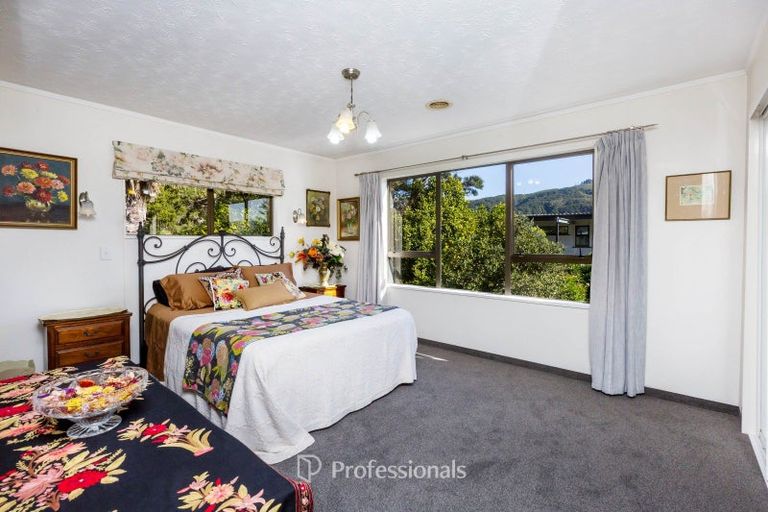 Photo of property in 12 Dunns Street, Silverstream, Upper Hutt, 5019