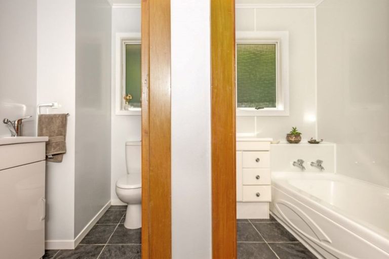 Photo of property in 6 Adams Road, Whataupoko, Gisborne, 4010