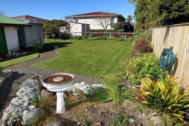 Photo of property in 50 Napier Road, Havelock North, 4130