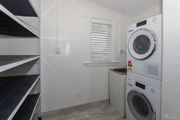 Photo of property in 16 Zealandia Street, Kensington, Whangarei, 0112