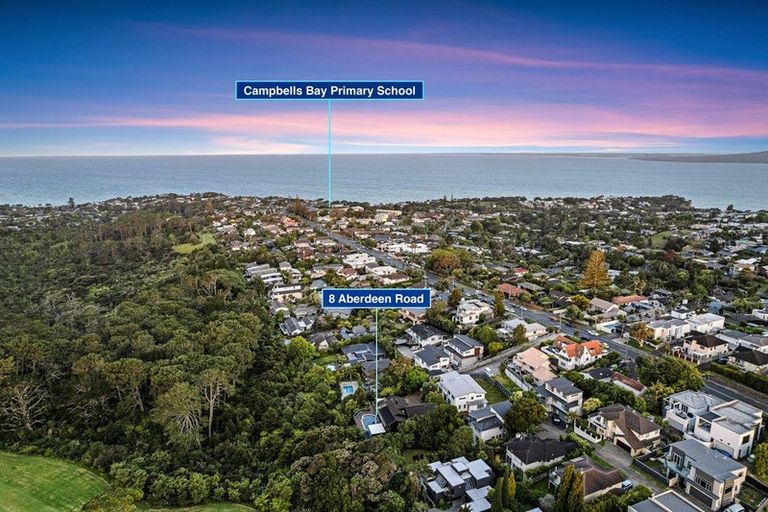 Photo of property in 8 Aberdeen Road, Campbells Bay, Auckland, 0620