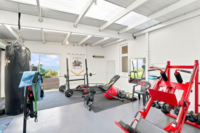 Photo of property in 37 Longbeach Drive, Castlecliff, Whanganui, 4501