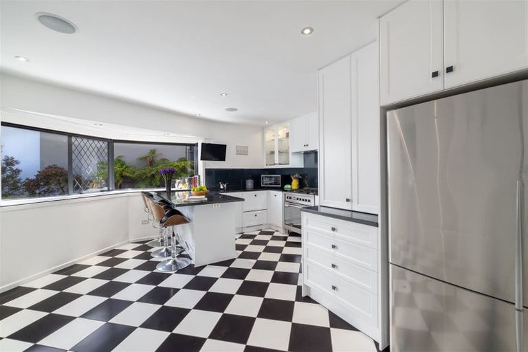Photo of property in 12 Lucknow Place, Cashmere, Christchurch, 8022