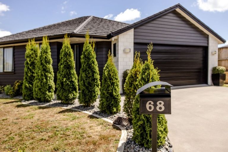 Photo of property in 68 Bert Wall Drive, Omokoroa, 3114
