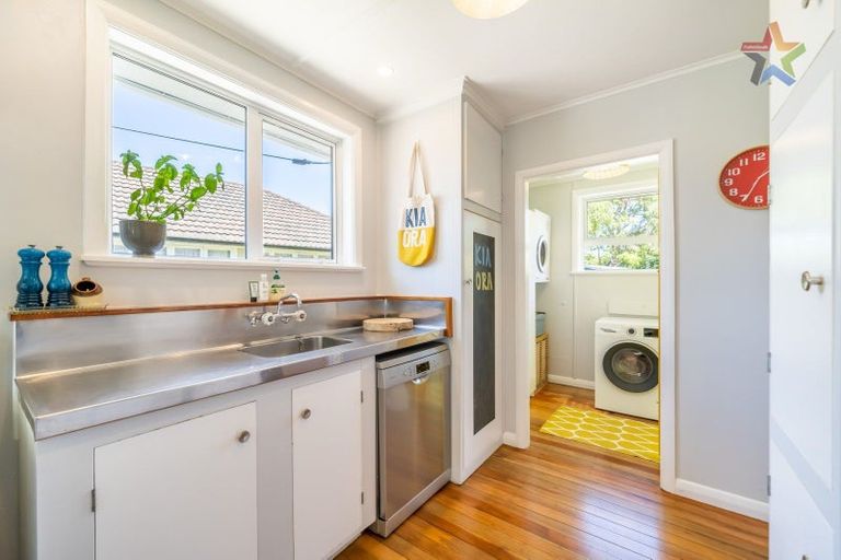 Photo of property in 72 Gordon Street, Avalon, Lower Hutt, 5011