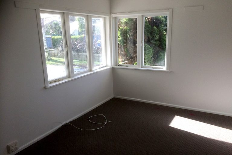 Photo of property in 75 Clevedon Road, Papakura, 2110