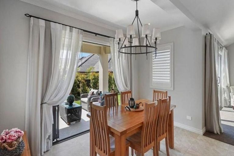 Photo of property in 8 Francesco Drive, Karaka, Papakura, 2113