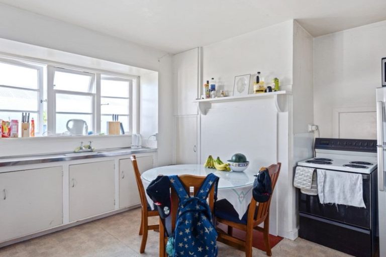 Photo of property in 27 Warwick Street, Mayfield, Blenheim, 7201