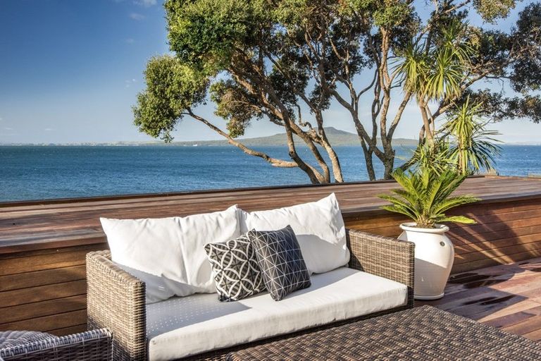 Photo of property in 31 Kitchener Road, Takapuna, Auckland, 0622