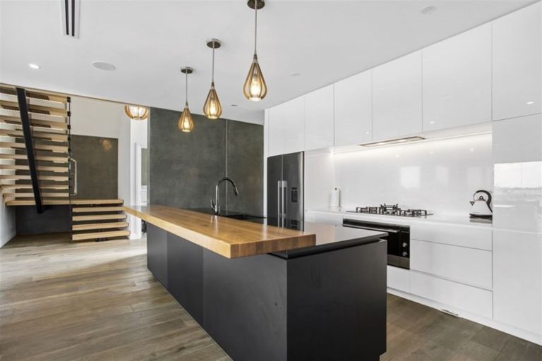 Photo of property in 65 Milano Boulevard, Karaka, Papakura, 2113