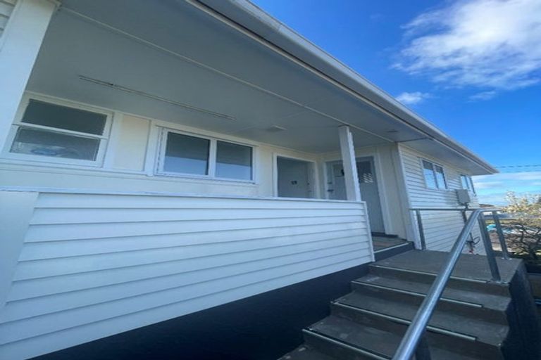 Photo of property in 77 Mould Street, Waitara, 4320