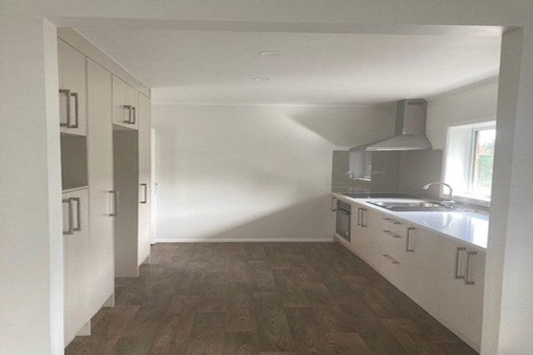 Photo of property in 17 Laurie Avenue, Papakura, 2110