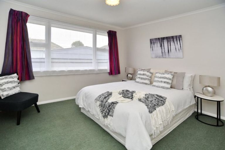 Photo of property in 32 Banbury Street, Burnside, Christchurch, 8053