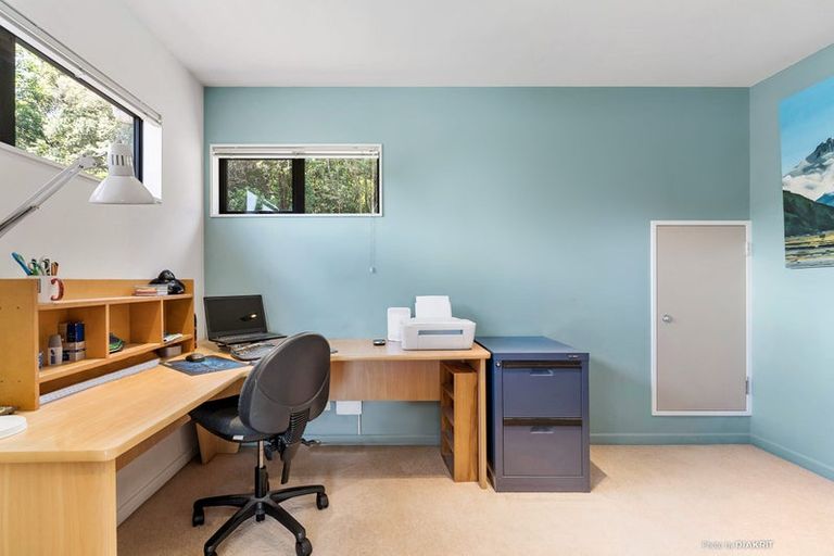 Photo of property in 6 Clark Street, Khandallah, Wellington, 6035