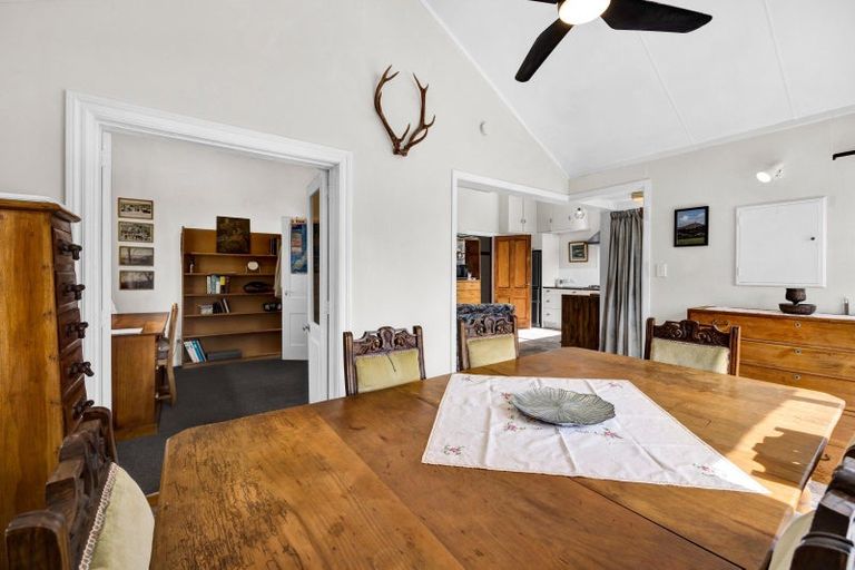 Photo of property in 22 Mills Street, Eltham, 4322