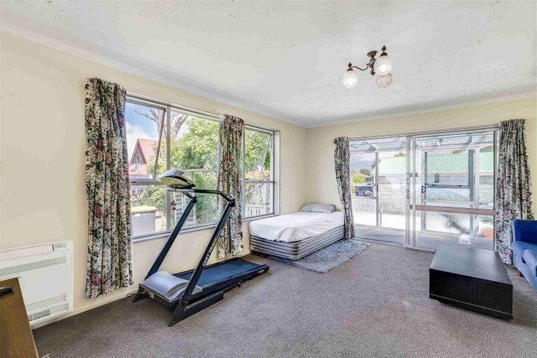 Photo of property in 1/136 Wainoni Road, Avondale, Christchurch, 8061