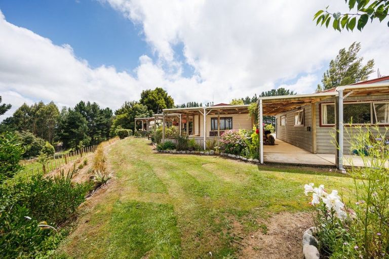 Photo of property in 476 Finnis Road, Pohangina, Feilding, 4775