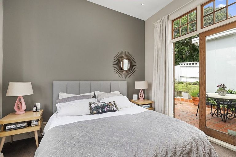 Photo of property in 41 Rimu Road, Kelburn, Wellington, 6012