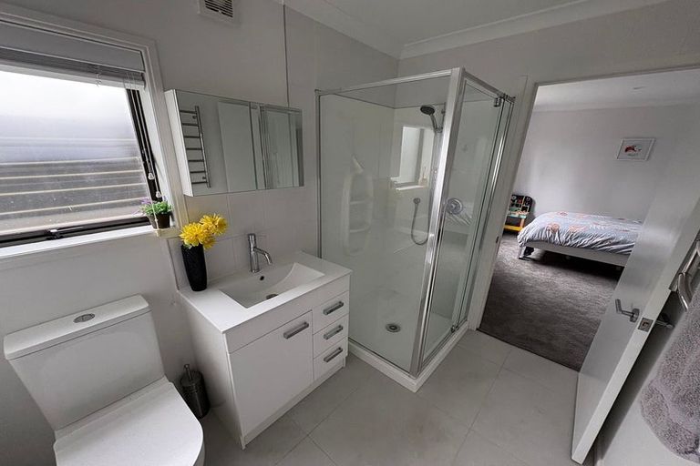 Photo of property in 2/39 Stanley Avenue, Milford, Auckland, 0620