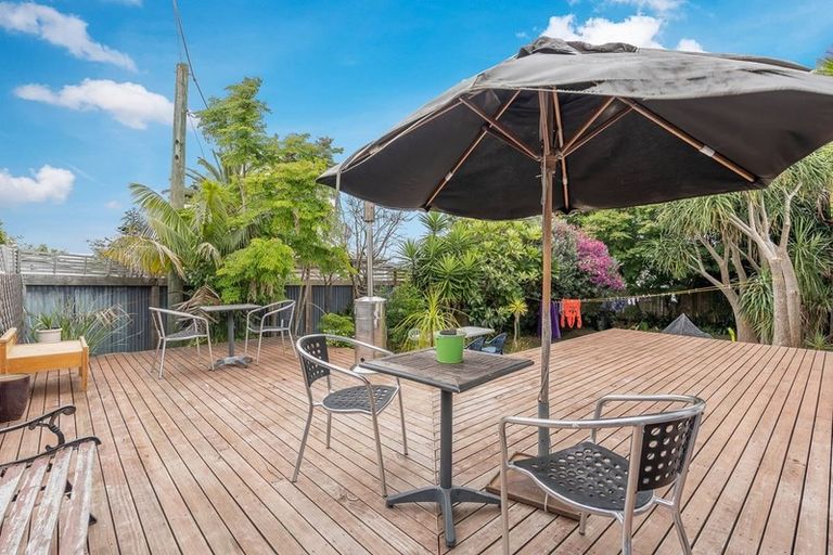 Photo of property in 106 Lincoln Road, Henderson, Auckland, 0610