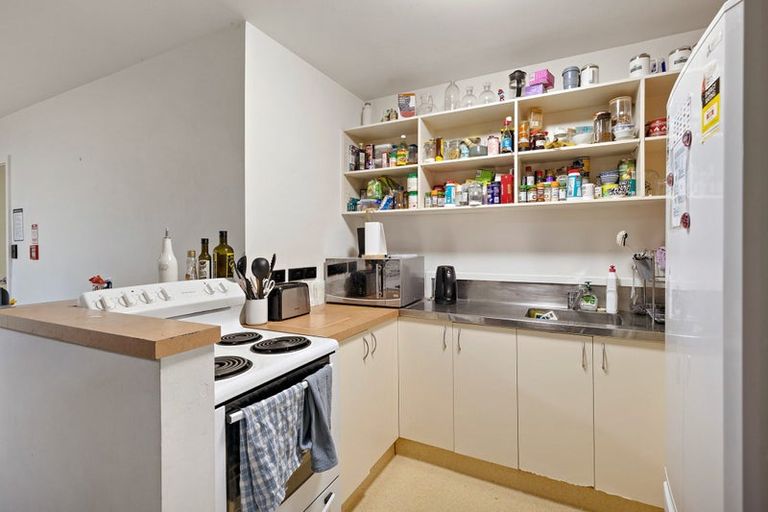 Photo of property in Drummond Street Flats, 14/19 Drummond Street, Mount Cook, Wellington, 6021