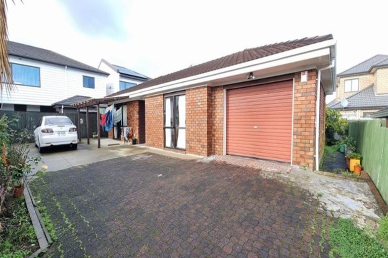 Photo of property in 2/19 Omagh Avenue, Papatoetoe, Auckland, 2025