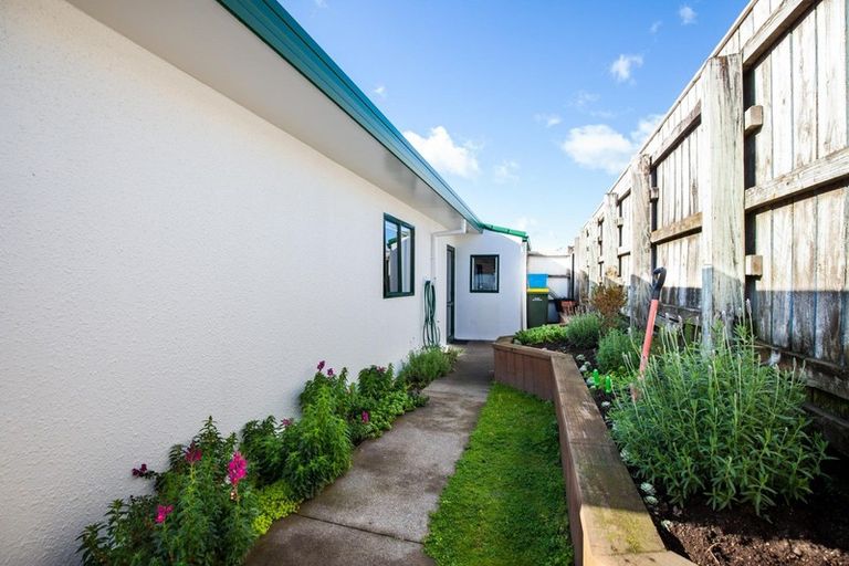 Photo of property in 4a Vogel Street, Fitzroy, New Plymouth, 4312