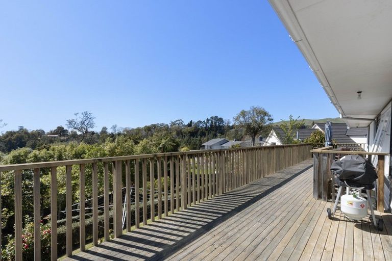Photo of property in 33 Tauroa Road, Havelock North, 4130