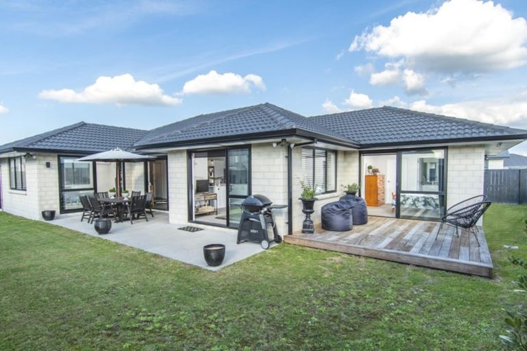 Photo of property in 15 Tuaia Street, Pyes Pa, Tauranga, 3112