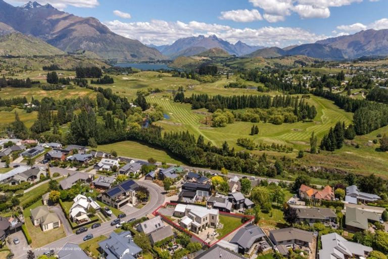 Photo of property in 17 Fox's Terrace, Arrowtown, 9302