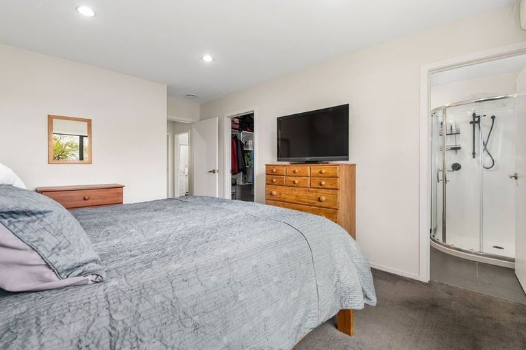 Photo of property in 32e Robinson Avenue, Holdens Bay, Rotorua, 3010