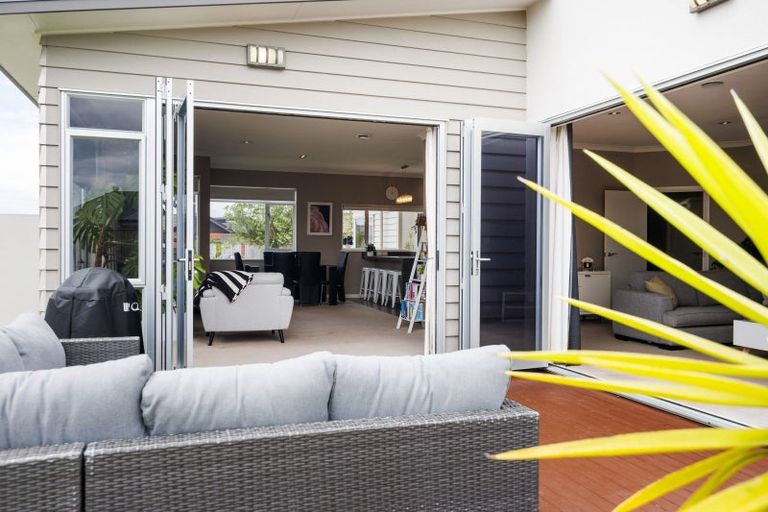 Photo of property in 5 Manhattan Court, Kelvin Grove, Palmerston North, 4414