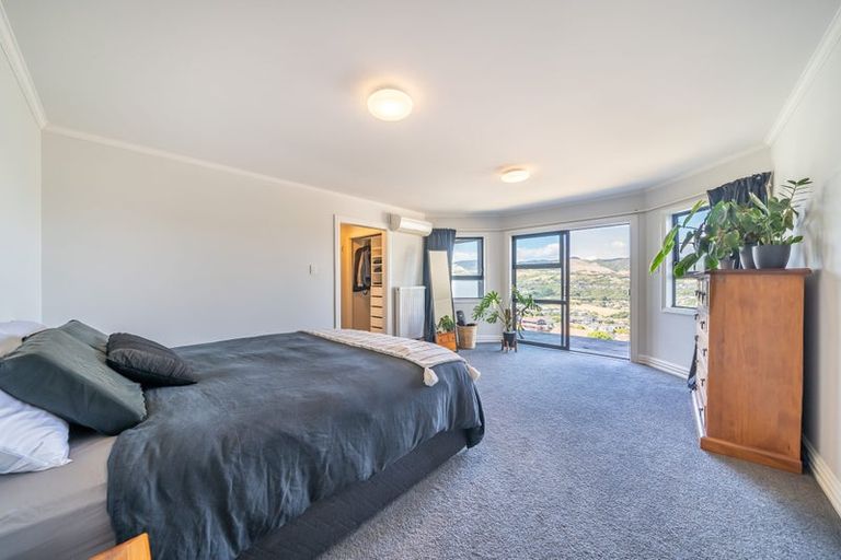 Photo of property in 11 Chastudon Place, Tawa, Wellington, 5028