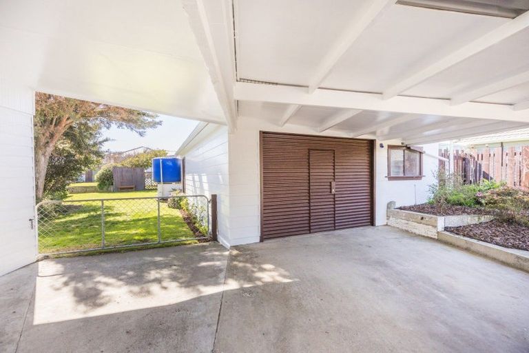 Photo of property in 9 Chrystal Street, Foxton Beach, Foxton, 4815