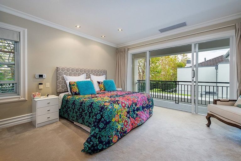 Photo of property in 14a Gibbons Road, Takapuna, Auckland, 0622