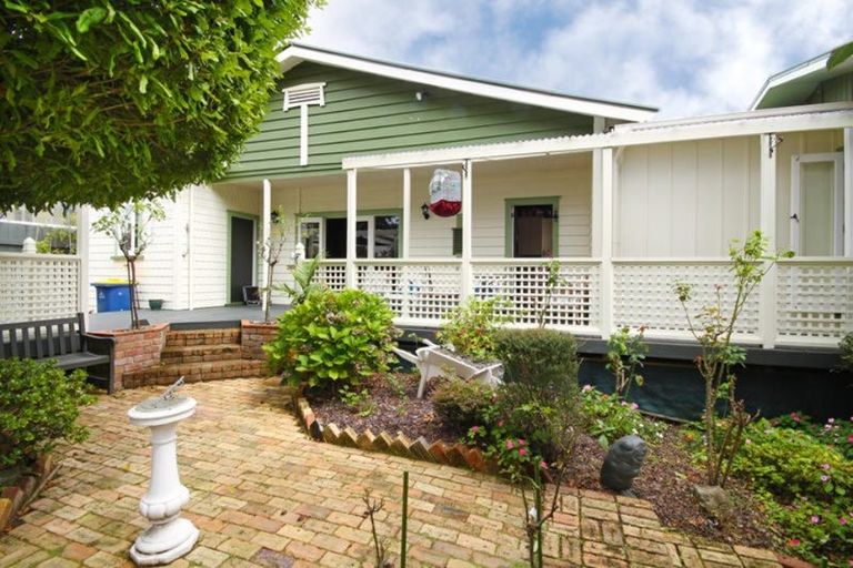 Photo of property in 62 Gardner Avenue, New Lynn, Auckland, 0600