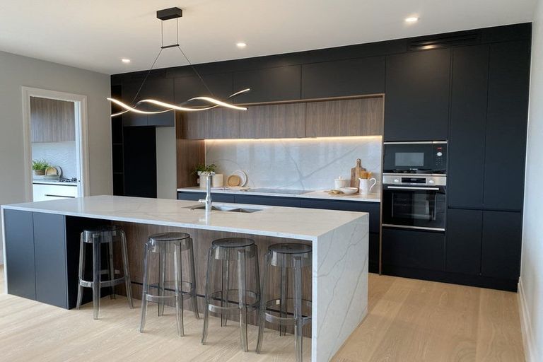 Photo of property in 40 Paparahi Place, Wainui, 0992