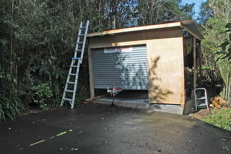 Photo of property in 185 Paku Drive, Tairua, 3508