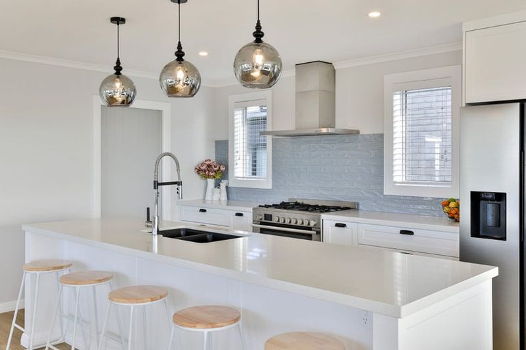 Photo of property in 6 Sellars Road, Bombay, 2675