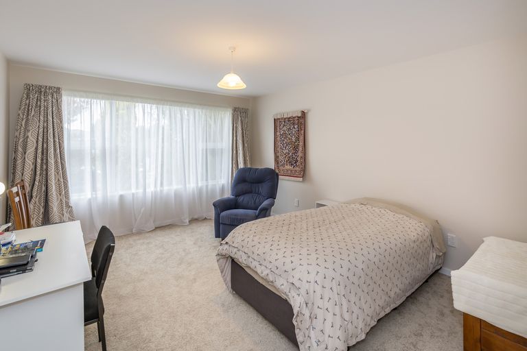 Photo of property in 35 Delph Street, Avonhead, Christchurch, 8042